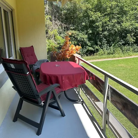 דירה Family Apartment Near Lenzerheide Ski-In & Fireplace