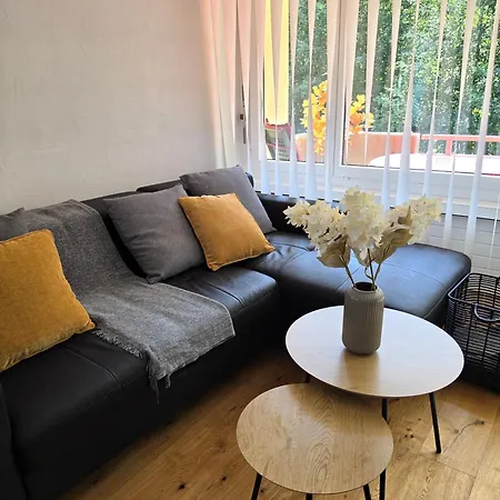 Family Apartment Near Lenzerheide Ski-In & Fireplace דירה צ'ורוואלדן