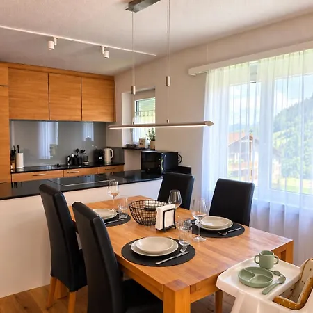דירה Family Apartment Near Lenzerheide Ski-In & Fireplace *